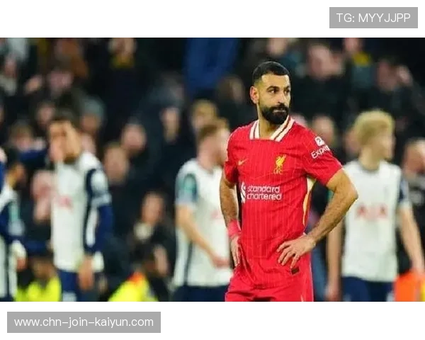 利物浦边路组合默契,萨拉赫低传被队友推进网内 利物浦边路组合默契,萨拉赫低传被队友推进网内